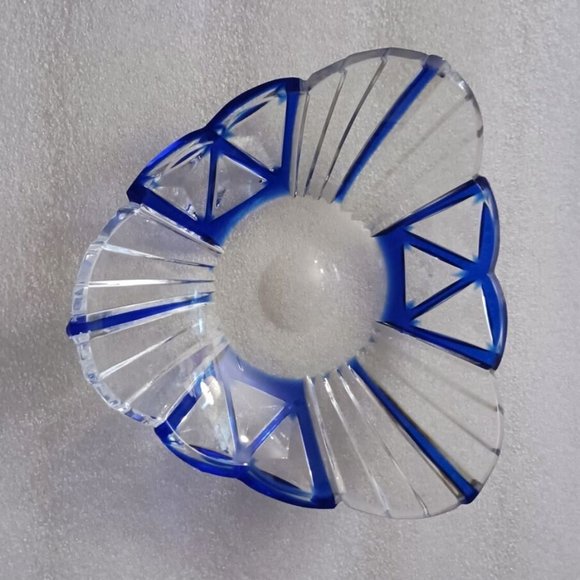 Vintage Hand Cut Irena Cobal Blue Lead Crystal Etched Bowl Poland Mint - Picture 3 of 5